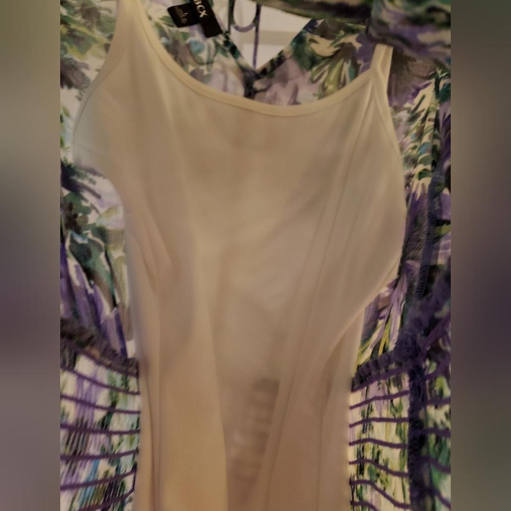 BCX Ruffled Flowing Top - Picture 2 of 7